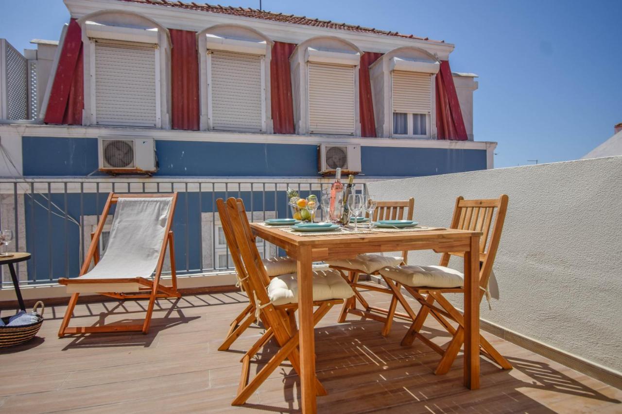 Central & Stylish 2 Bedroom Apartment W/ Balcony Cascais Ngoại thất bức ảnh