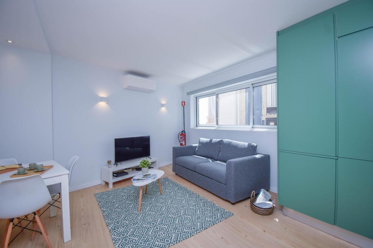 Central & Stylish 2 Bedroom Apartment W/ Balcony Cascais Ngoại thất bức ảnh