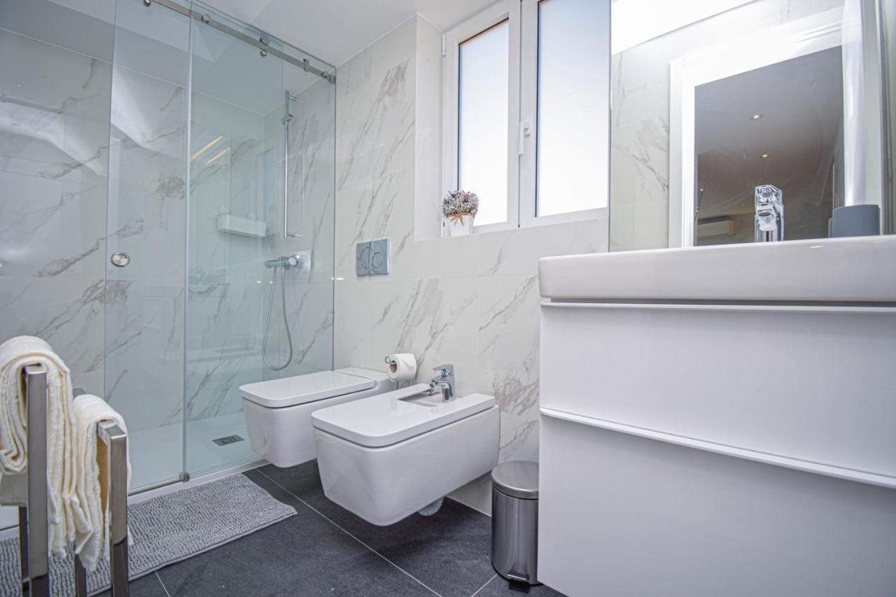 Central & Stylish 2 Bedroom Apartment W/ Balcony Cascais Ngoại thất bức ảnh