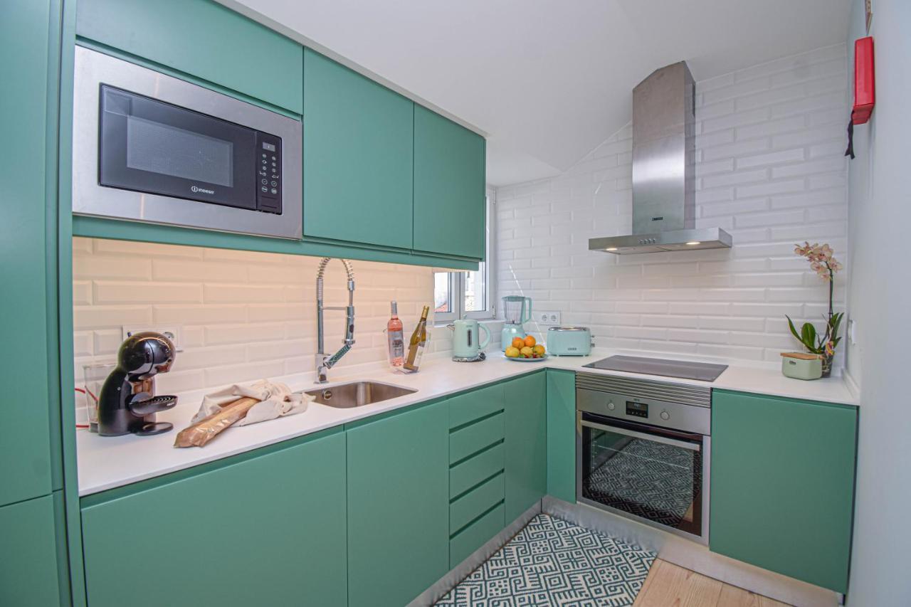 Central & Stylish 2 Bedroom Apartment W/ Balcony Cascais Ngoại thất bức ảnh