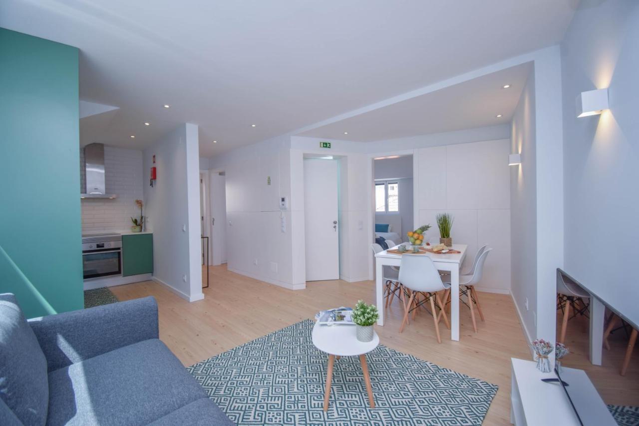 Central & Stylish 2 Bedroom Apartment W/ Balcony Cascais Ngoại thất bức ảnh